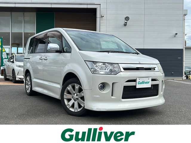三菱 デリカＤ：５ ROADEST G Power P 佐賀県 2011(平23)年 14.6万km ウォームホワイトパール 純正ナビ/CD/USB/ワンセグテレビ/バックカメラ/ワンオーナー/衝突軽減システム/クルーズコントロール/パドルシフト/オートライト/ダブルオートエアコン/両側パワースライドドア/革巻きステアリング/ETC/スマートキー/4WD/スペアキー/保証書/取扱説明書/記録簿R２H３０、28、25．24