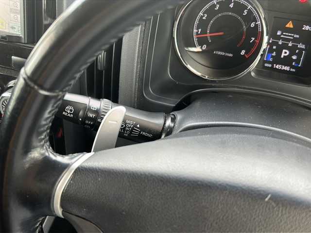 三菱 デリカＤ：５ ROADEST G Power P 佐賀県 2011(平23)年 14.6万km ウォームホワイトパール 純正ナビ/CD/USB/ワンセグテレビ/バックカメラ/ワンオーナー/衝突軽減システム/クルーズコントロール/パドルシフト/オートライト/ダブルオートエアコン/両側パワースライドドア/革巻きステアリング/ETC/スマートキー/4WD/スペアキー/保証書/取扱説明書/記録簿R２H３０、28、25．24
