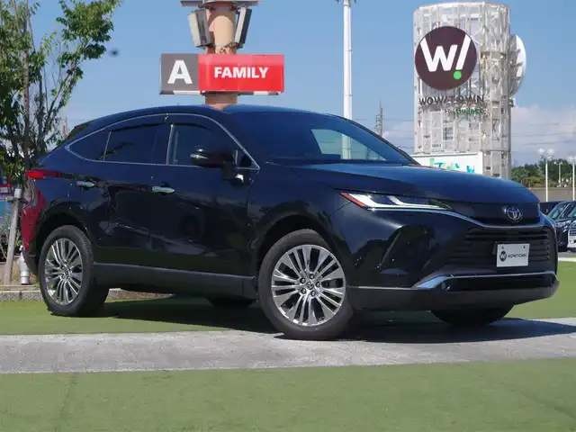 トヨタ ハリアー Z 千葉県 2020(令2)年 2.7万km プレシャスブラックパール Toyota Safety Sense/・プリクラッシュセーフティ/・レーンディパーチャーアラート/・オートハイビーム/・ブラインドスポットモニター/ヘッドアップディスプレイ/デジタルインナーミラー/パワーバックドア/ハーフレザーシート/運転席パワーシート/純正コネクティッドナビ/地デジTV/【Bluetooth接続】/バックカメラ/ドライブレコーダー/革巻きステアリング/ETC（2.0）/LEDヘッドライト/フォグライト/ウインカーミラー/クリアランスソナー/純正19インチアルミホイル/サイド/カーテンエアバッグ/スマートキー