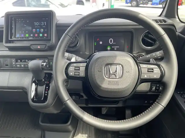 ホンダ Ｎ ＢＯＸ カスタム ターボ 熊本県 2025(令7)年 0.1万km クリスタルブラックパール ディスプレーオーディオ/【Bluetooth/SD/AVX/USB】/バックカメラ/両側パワースライドドア/ホンダセンシング/レーダークルーズコントロール/衝突軽減ブレーキ/レーンキープアシスト/革調シートカバー/シートヒーター/パドルシフト/純正15インチAW/ETC/オートLEDヘッドライト/ウィンカーミラー/プッシュスタート/横滑り防止/ABS/盗難防止装置