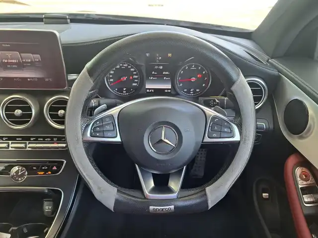 メルセデス・ベンツ Ｃ１８０ クーペ スポーツ 大阪府 2018(平30)年 7.1万km オブシディアンブラック /禁煙車//サンルーフ//衝突被害軽減ブレーキ//純正ナビ//AM/FM/BT/フルセグテレビ//バックカメラ//追従式クルーズコントロール//DN席シートメモリー/パワーシート//ビルトインETC2.0//BSM//ステアリングスイッチ//保証書//取扱説明書//スペアキー×1