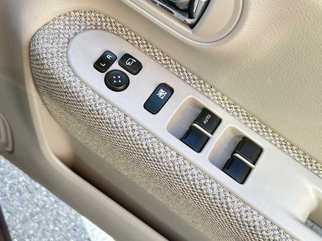 スズキ ラパン S 茨城県 2016(平28)年 11.9万km シフォンアイボリーM 社外メモリナビ【AVIC-RZ200】/(地デジTV・CD・ラジオ再生)/シートヒーター/ETC/バックカメラ/LEDヘッドライト/純正フロアマット/スマートキー/取扱説明書/保証書