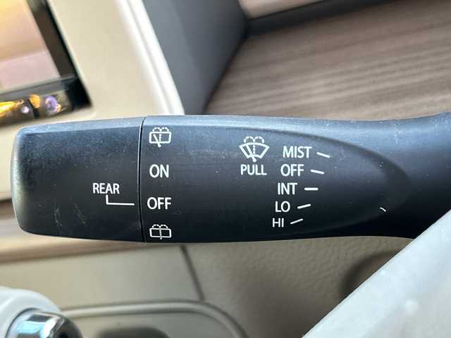 スズキ ラパン S 茨城県 2016(平28)年 11.9万km シフォンアイボリーM 社外メモリナビ【AVIC-RZ200】/(地デジTV・CD・ラジオ再生)/シートヒーター/ETC/バックカメラ/LEDヘッドライト/純正フロアマット/スマートキー/取扱説明書/保証書