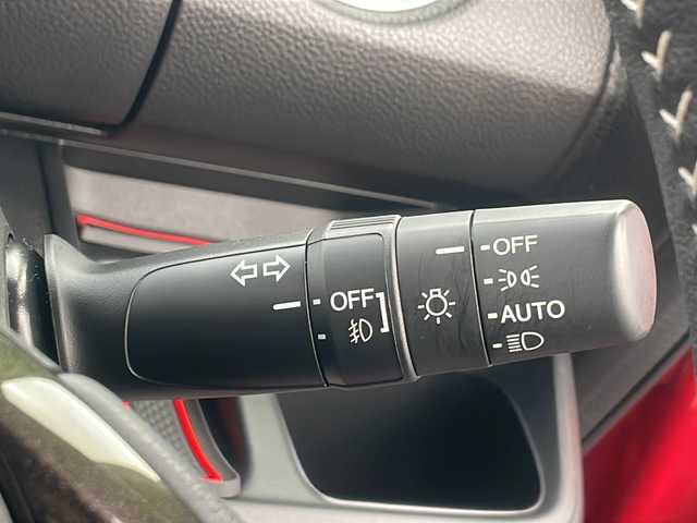 ホンダ Ｎ ＢＯＸ カスタム G EX ターボ ホンダセンシング 千葉県 2020(令2)年 1.1万km ミラノレッド 純正ナビ/Bluetooth/フルセグTV/CD/DVD/ETC/前後ドライブレコーダー/前後コーナーセンサー/助手席スーパースライドシート/両側パワースライドドア/アダクティブ・クルーズ・コントロール/衝突軽減ブレーキ/誤発進抑制機能/歩行者事故低減ステアリング/先行車発進お知らせ機能/標識認識機能/路外逸脱抑制機能/後方誤発進抑制機能/車線維持支援システム/盗難防止装置/オートライト/オートハイビーム/ウィンカーミラー/プッシュスタートボタン/ステアリングスイッチ/スマートキー/LEDヘッドライト/純正アルミホイール/純正フロアマット/取扱説明書