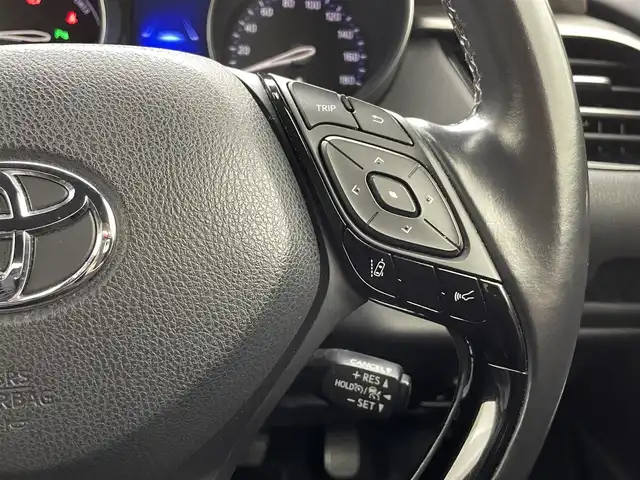 トヨタ Ｃ－ＨＲ G 熊本県 2018(平30)年 9.1万km ブラック/ホワイトパールクリスタルシャイン 2トーン ワンオーナー　/純正ナビ（ＣＤ・ＤＶＤ・フルセグ・ＢＴ・ＳＤ）/TVキャンセラー/バックカメラ　/純正前方ドライブレコーダー（DRT-C68A）/レーダークルーズコントロール　/前後クリアランスソナー　/前席シートヒーター　/車線逸脱警報/先行車発進お知らせ機能/ブラインドスポットモニター/横滑り防止/ハーフレザーシート/純正フロアマット/純正１８インチAW/オートライト/オートマチックハイビーム/LEDヘッドライト/フォグランプ/スマートキー/プッシュスタート/保証書/取扱説明書