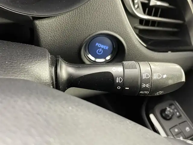 トヨタ Ｃ－ＨＲ G 熊本県 2018(平30)年 9.1万km ブラック/ホワイトパールクリスタルシャイン 2トーン ワンオーナー　/純正ナビ（ＣＤ・ＤＶＤ・フルセグ・ＢＴ・ＳＤ）/TVキャンセラー/バックカメラ　/純正前方ドライブレコーダー（DRT-C68A）/レーダークルーズコントロール　/前後クリアランスソナー　/前席シートヒーター　/車線逸脱警報/先行車発進お知らせ機能/ブラインドスポットモニター/横滑り防止/ハーフレザーシート/純正フロアマット/純正１８インチAW/オートライト/オートマチックハイビーム/LEDヘッドライト/フォグランプ/スマートキー/プッシュスタート/保証書/取扱説明書