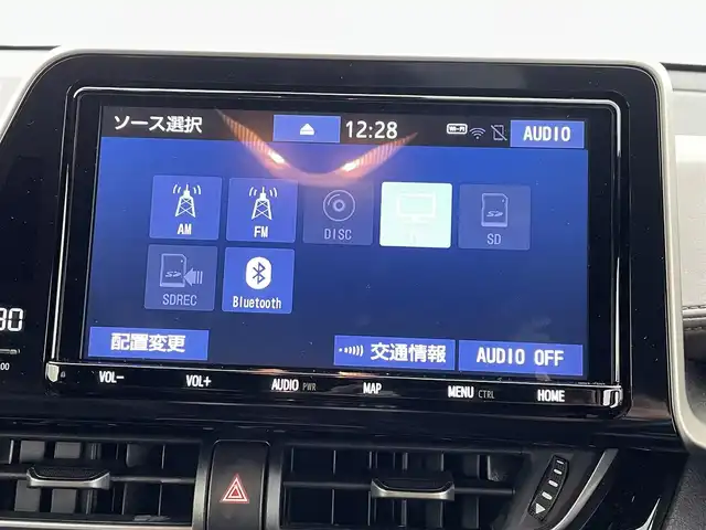 トヨタ Ｃ－ＨＲ G 熊本県 2018(平30)年 9.1万km ブラック/ホワイトパールクリスタルシャイン 2トーン ワンオーナー　/純正ナビ（ＣＤ・ＤＶＤ・フルセグ・ＢＴ・ＳＤ）/TVキャンセラー/バックカメラ　/純正前方ドライブレコーダー（DRT-C68A）/レーダークルーズコントロール　/前後クリアランスソナー　/前席シートヒーター　/車線逸脱警報/先行車発進お知らせ機能/ブラインドスポットモニター/横滑り防止/ハーフレザーシート/純正フロアマット/純正１８インチAW/オートライト/オートマチックハイビーム/LEDヘッドライト/フォグランプ/スマートキー/プッシュスタート/保証書/取扱説明書
