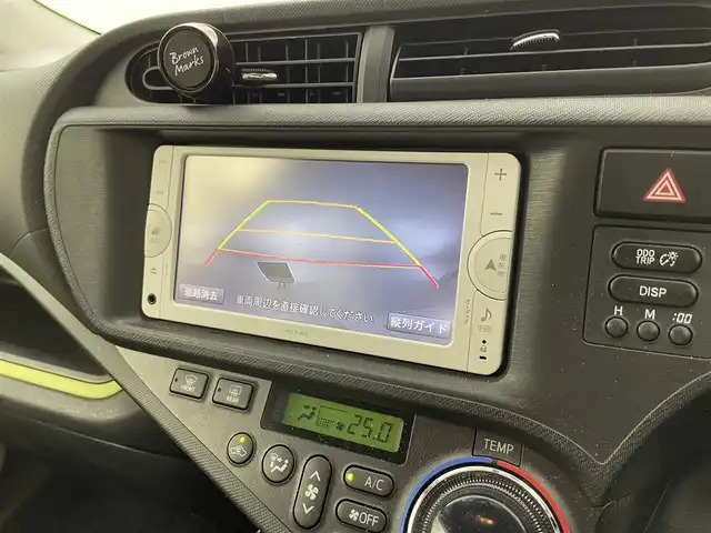 トヨタ アクア S 福井県 2014(平26)年 3.2万km ライムホワイトパールクリスタルシャイン 純正ナビ/CD/DVD/Bluetooth/フルセグ/ドラレコ/シートヒーター/バックカメラ/ETC/オートライト/プッシュスタート/スマーキー