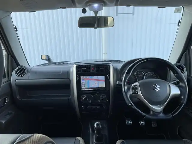 スズキ ジムニー ランドベンチャー 愛媛県 2017(平29)年 4.8万km ブルーイッシュブラックパール3 4WD/SDナビ/BT/CD/DVD/フルセグTV/ハーフレザーシート/ETC/シートヒーター/純正アルミホイール/純正フロアマット/フォグランプ/背面タイヤ/リモコンキー/AC