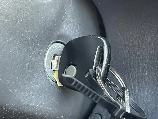 スズキ ジムニー ランドベンチャー 愛媛県 2017(平29)年 4.8万km ブルーイッシュブラックパール3 4WD/SDナビ/BT/CD/DVD/フルセグTV/ハーフレザーシート/ETC/シートヒーター/純正アルミホイール/純正フロアマット/フォグランプ/背面タイヤ/リモコンキー/AC