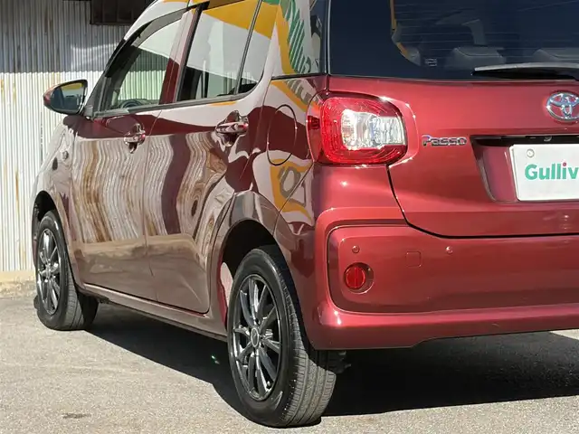 トヨタ パッソ X Lパッケージ S 三重県 2019(令1)年 3.1万km ファイアークォーツレッドM ♪ワンオーナー/♪走行30599ｋｍ/スマートアシストIII/・衝突警報機能/・衝突回避支援ブレーキ機能/・誤発進抑制制御機能/・車線逸脱警報機能/・先行車発信お知らせ機能/・オートハイビーム/スマートキー×2/プッシュスタート/純正ナビ/・CD・SD・AUX・TV/・Bluetoothオーディオ/・バックカメラ/前後ドライブレコーダー/コーナーセンサー/電動コーナーポール/アイドリングストップ/ステアリングスイッチ/オートライト/オートリトラクタブルミラー/社外14インチAW/純正ホイール積込/ヘッドライトレベライザー/プライバシーガラス/フロアマット/ドアバイザー