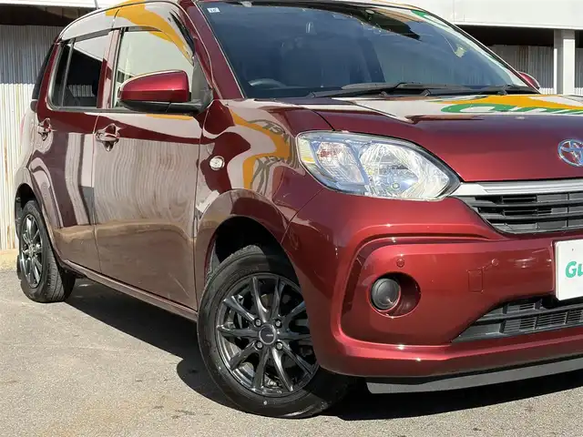 トヨタ パッソ X Lパッケージ S 三重県 2019(令1)年 3.1万km ファイアークォーツレッドM ♪ワンオーナー/♪走行30599ｋｍ/スマートアシストIII/・衝突警報機能/・衝突回避支援ブレーキ機能/・誤発進抑制制御機能/・車線逸脱警報機能/・先行車発信お知らせ機能/・オートハイビーム/スマートキー×2/プッシュスタート/純正ナビ/・CD・SD・AUX・TV/・Bluetoothオーディオ/・バックカメラ/前後ドライブレコーダー/コーナーセンサー/電動コーナーポール/アイドリングストップ/ステアリングスイッチ/オートライト/オートリトラクタブルミラー/社外14インチAW/純正ホイール積込/ヘッドライトレベライザー/プライバシーガラス/フロアマット/ドアバイザー