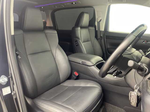 トヨタ アルファード S Cパッケージ 三重県 2021(令3)年 2.2万km ブラック /禁煙車//ナビ機能付き純正9型ディスプレイオーディオ//サンルーフ//純正12.1型フリップダウンモニター//電動リアゲート//両側電動スライドドア//デジタルインナーミラー//純正オプション DVDデッキ//DN席シートベンチレーション//DN席パワーシート//シートメモリー//トヨタセーフティセンス//衝突軽減ブレーキ//レーントレーシングアシスト//レーダークルーズコントロール//ブラインドスポットモニター//バックカメラ//前後クリアランスソナー