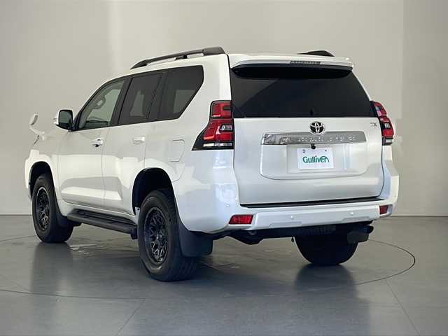 トヨタ ランドクルーザー プラド TX Lパッケージ 長野県 2023(令5)年 2万km ホワイトパールクリスタルシャイン ４WD/社外ディスプレイオーディオ/Bluetooth Audio/USB接続/ステアリングスイッチ/バックカメラ/トヨタセーフティセンス/レーダークルーズコントロール/レーンディパーチャーアラート /オートマチックハイビーム/サンルーフ/革シート/前席パワーシート /前席シートヒーター /前席シートベンチレーター/デジタルインナーミラー/スマートキー/プッシュスタート /ETC/社外17インチアルミ/LEDヘッドライト/オートライト
