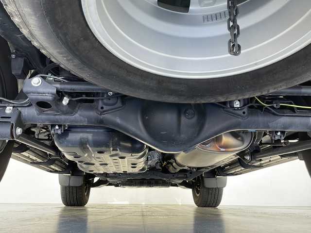 トヨタ ランドクルーザー プラド TX Lパッケージ 長野県 2023(令5)年 2万km ホワイトパールクリスタルシャイン ４WD/社外ディスプレイオーディオ/Bluetooth Audio/USB接続/ステアリングスイッチ/バックカメラ/トヨタセーフティセンス/レーダークルーズコントロール/レーンディパーチャーアラート /オートマチックハイビーム/サンルーフ/革シート/前席パワーシート /前席シートヒーター /前席シートベンチレーター/デジタルインナーミラー/スマートキー/プッシュスタート /ETC/社外17インチアルミ/LEDヘッドライト/オートライト