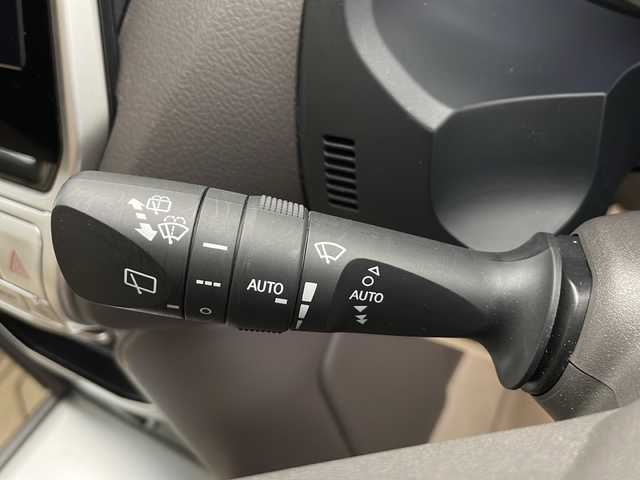 トヨタ ランドクルーザー プラド TX Lパッケージ 長野県 2023(令5)年 2万km ホワイトパールクリスタルシャイン ４WD/社外ディスプレイオーディオ/Bluetooth Audio/USB接続/ステアリングスイッチ/バックカメラ/トヨタセーフティセンス/レーダークルーズコントロール/レーンディパーチャーアラート /オートマチックハイビーム/サンルーフ/革シート/前席パワーシート /前席シートヒーター /前席シートベンチレーター/デジタルインナーミラー/スマートキー/プッシュスタート /ETC/社外17インチアルミ/LEDヘッドライト/オートライト