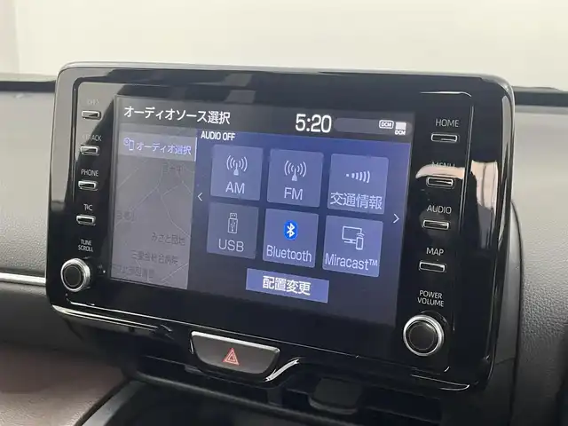 トヨタ ヤリスクロス ハイブリッド Z 埼玉県 2022(令4)年 2.6万km ブラック/ダークシェリーマイカM 純正８インチディスプレイオーディオ　/パノラミックビューモニター　　　/プリクラッシュセーフティ/ブラインドスポットモニター/レーダークルーズコントロール　/シートヒーター　/ステアリングヒーター　/前後ドライブレコーダー/クリアランスソナー /AC100V　/LEDオートライト/ETC