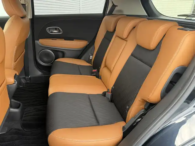 ホンダ ヴェゼル ハイブリッド Z ホンダセンシング 香川県 2018(平30)年 5万km ミッドナイトブルービームM 社外SDナビ/フルセグ/CD/DVD/Bluetooth/バックカメラ/ホンダセンシング/レーダークルーズ/ハーフレザーシート/シートヒーター/ーフレール/コーナーセンサー/LEDヘッドライト/ETC
