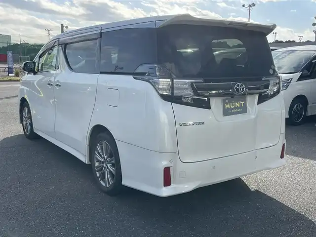 トヨタ ヴェルファイア Z Aエディション 千葉県 2016(平28)年 7.2万km ホワイト ユーザー買取車両/衝突軽減ブレーキ/前後クリアランスソナー/アルパインフリップダウンモニター/アルパイン11型ナビ/・フルセグ/BT/DVD/CD/バックカメラ/ステアリングスイッチ/ETC/両側パワースライドドア/ハーフレザーシート/LEDヘッドライト/オートライト/フォグライト/電動パーキングブレーキ/ブレーキホールド/スマートキー/プッシュスタート/純正フロアマット/純正18インチAW