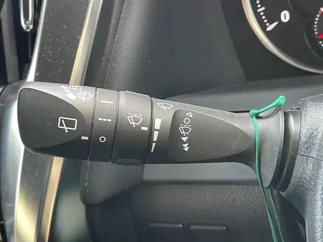 トヨタ ヴェルファイア Z Aエディション 千葉県 2016(平28)年 7.2万km ホワイト ユーザー買取車両/衝突軽減ブレーキ/前後クリアランスソナー/アルパインフリップダウンモニター/アルパイン11型ナビ/・フルセグ/BT/DVD/CD/バックカメラ/ステアリングスイッチ/ETC/両側パワースライドドア/ハーフレザーシート/LEDヘッドライト/オートライト/フォグライト/電動パーキングブレーキ/ブレーキホールド/スマートキー/プッシュスタート/純正フロアマット/純正18インチAW