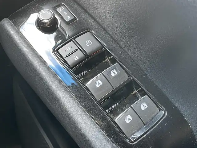 トヨタ ヴェルファイア Z Aエディション 千葉県 2016(平28)年 7.2万km ホワイト ユーザー買取車両/衝突軽減ブレーキ/前後クリアランスソナー/アルパインフリップダウンモニター/アルパイン11型ナビ/・フルセグ/BT/DVD/CD/バックカメラ/ステアリングスイッチ/ETC/両側パワースライドドア/ハーフレザーシート/LEDヘッドライト/オートライト/フォグライト/電動パーキングブレーキ/ブレーキホールド/スマートキー/プッシュスタート/純正フロアマット/純正18インチAW