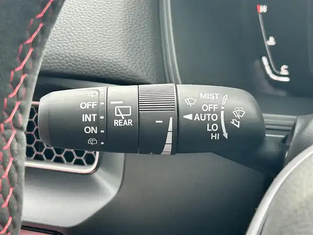 ホンダ シビック タイプR 道央・札幌 2024(令6)年 0.1万km チャンピオンシップホワイト ・純正ナビ/フルセグTV/BT/・バックカメラ/・CMBS/・アダプティブクルーズコントロール/・路外逸脱抑制機能/・ブラインドスポットモニター/・踏み間違い衝突軽減システム/・パーキングセンサー/・横滑り防止/・ビルトインETC/・LEDヘッドライト/・プッシュスタート/・スマートキー/・ドアバイザー/・電格ミラー/・ミラーヒーター
