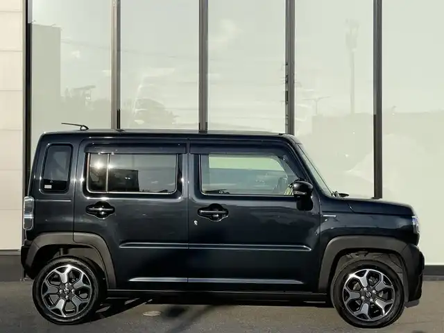スズキ ハスラー HYBRID X 大阪府 2020(令2)年 2.9万km ブルーイッシュブラックパール3 スズキセーフティサポート/・デュアルカメラブレーキーサポート/・レーンキープアシスト/・クリアランスソナー/・横滑り防止装置/社外ナビ　KENWOODナビ/・Bluetooth/フルセグTV/CD/DVD/SMARTUSEN/　ラジオ/主要装備/・バックカメラ/・アイドリングストップ/・D+Nシートヒーター/・ステアリングスイッチ/・純正フロアマット/・純正AW/・LEDヘッドライト/・革巻きステアリングホイール/・フルフラット/・ETC