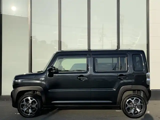 スズキ ハスラー HYBRID X 大阪府 2020(令2)年 2.9万km ブルーイッシュブラックパール3 スズキセーフティサポート/・デュアルカメラブレーキーサポート/・レーンキープアシスト/・クリアランスソナー/・横滑り防止装置/社外ナビ　KENWOODナビ/・Bluetooth/フルセグTV/CD/DVD/SMARTUSEN/　ラジオ/主要装備/・バックカメラ/・アイドリングストップ/・D+Nシートヒーター/・ステアリングスイッチ/・純正フロアマット/・純正AW/・LEDヘッドライト/・革巻きステアリングホイール/・フルフラット/・ETC