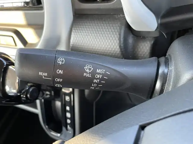 スズキ ハスラー HYBRID X 大阪府 2020(令2)年 2.9万km ブルーイッシュブラックパール3 スズキセーフティサポート/・デュアルカメラブレーキーサポート/・レーンキープアシスト/・クリアランスソナー/・横滑り防止装置/社外ナビ　KENWOODナビ/・Bluetooth/フルセグTV/CD/DVD/SMARTUSEN/　ラジオ/主要装備/・バックカメラ/・アイドリングストップ/・D+Nシートヒーター/・ステアリングスイッチ/・純正フロアマット/・純正AW/・LEDヘッドライト/・革巻きステアリングホイール/・フルフラット/・ETC