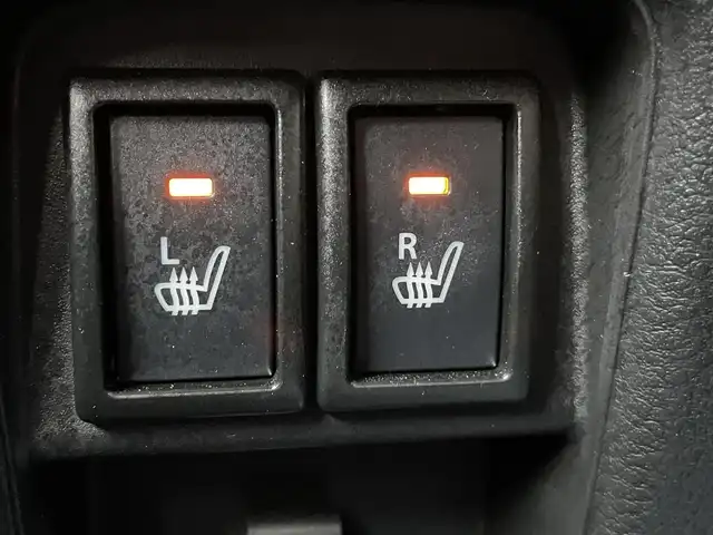 スズキ ハスラー HYBRID X 大阪府 2020(令2)年 2.9万km ブルーイッシュブラックパール3 スズキセーフティサポート/・デュアルカメラブレーキーサポート/・レーンキープアシスト/・クリアランスソナー/・横滑り防止装置/社外ナビ　KENWOODナビ/・Bluetooth/フルセグTV/CD/DVD/SMARTUSEN/　ラジオ/主要装備/・バックカメラ/・アイドリングストップ/・D+Nシートヒーター/・ステアリングスイッチ/・純正フロアマット/・純正AW/・LEDヘッドライト/・革巻きステアリングホイール/・フルフラット/・ETC