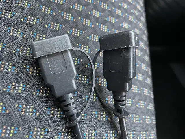 スズキ ハスラー HYBRID X 大阪府 2020(令2)年 2.9万km ブルーイッシュブラックパール3 スズキセーフティサポート/・デュアルカメラブレーキーサポート/・レーンキープアシスト/・クリアランスソナー/・横滑り防止装置/社外ナビ　KENWOODナビ/・Bluetooth/フルセグTV/CD/DVD/SMARTUSEN/　ラジオ/主要装備/・バックカメラ/・アイドリングストップ/・D+Nシートヒーター/・ステアリングスイッチ/・純正フロアマット/・純正AW/・LEDヘッドライト/・革巻きステアリングホイール/・フルフラット/・ETC