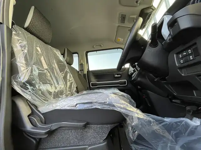 スズキ ハスラー HYBRID X 大阪府 2020(令2)年 2.9万km ブルーイッシュブラックパール3 スズキセーフティサポート/・デュアルカメラブレーキーサポート/・レーンキープアシスト/・クリアランスソナー/・横滑り防止装置/社外ナビ　KENWOODナビ/・Bluetooth/フルセグTV/CD/DVD/SMARTUSEN/　ラジオ/主要装備/・バックカメラ/・アイドリングストップ/・D+Nシートヒーター/・ステアリングスイッチ/・純正フロアマット/・純正AW/・LEDヘッドライト/・革巻きステアリングホイール/・フルフラット/・ETC