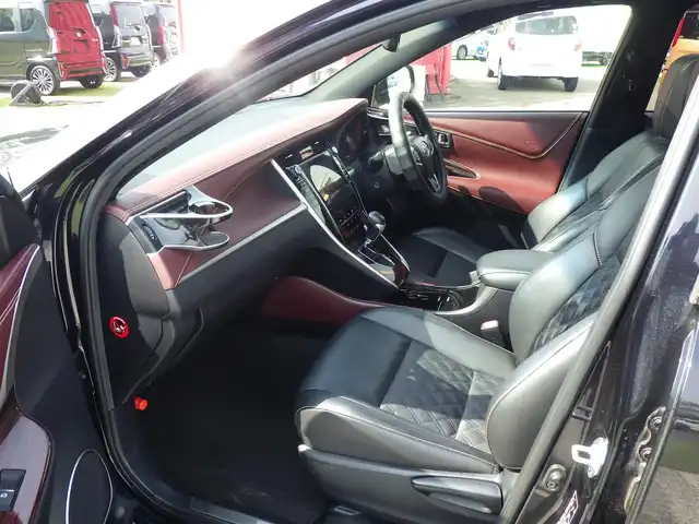 トヨタ ハリアー プレミアム アドバンスドP 千葉県 2016(平28)年 4.7万km スパークリングブラックパールクリスタルシャイン ムーンルーフ/パワーバックドア/ハーフレザーシート/運転席パワーシート/JBL/純正SDナビ/地デジTV/【DVD/CD再生機能　Bluetooth接続】/パノラミックビューモニター/ETC/LEDヘッドライト/ウインカーミラー/クリアランスソナー/エアロ/社外20インチアルミホイル/サイド/カーテンエアバッグ/スマートキー