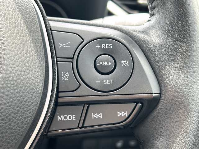 トヨタ ＲＡＶ４ アドベンチャー オフロードPKG 青森県 2021(令3)年 6.3万km グレーメタリック 4WD/寒冷地仕様/ワンオーナー/純正インチディスプレイオーディオ/フルセグTV・BT・USB/バックカメラ/黒合皮シート/OP前席エアシート・ヒーター/運転席パワーシート/OPステアリングヒーター/セーフティセンス/プリクラッシュセーフティ/レーダークルーズコントロール/レーントレーシングアシスト/オートマチックハイビーム/OPブラインドスポットモニター/サイド・カーテンエアバック/前後クリアランスソナー/ダウンヒルアシストコントロール/前方ドライブレコーダー/ビルトインETC2.0/ワイパーデアイサー/LEDヘッドライト/フォグライト/純正18インチアルミ/ルーフレール/スマートキー/スペアキー有
