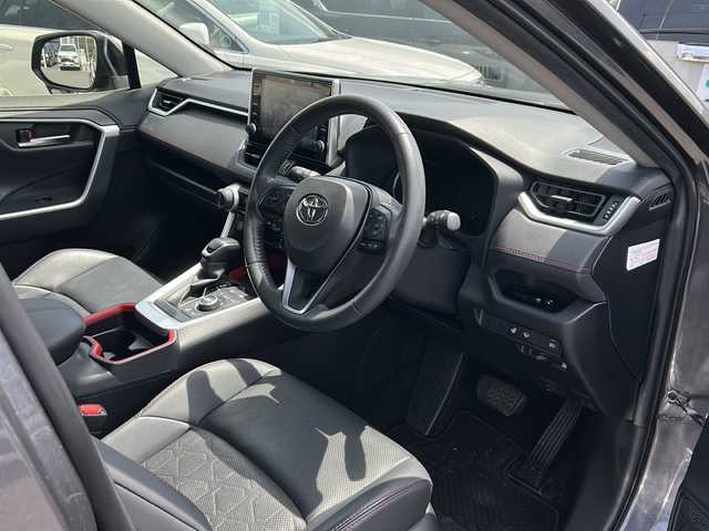トヨタ ＲＡＶ４ アドベンチャー オフロードPKG 青森県 2021(令3)年 6.3万km グレーメタリック 4WD/寒冷地仕様/ワンオーナー/純正インチディスプレイオーディオ/フルセグTV・BT・USB/バックカメラ/黒合皮シート/OP前席エアシート・ヒーター/運転席パワーシート/OPステアリングヒーター/セーフティセンス/プリクラッシュセーフティ/レーダークルーズコントロール/レーントレーシングアシスト/オートマチックハイビーム/OPブラインドスポットモニター/サイド・カーテンエアバック/前後クリアランスソナー/ダウンヒルアシストコントロール/前方ドライブレコーダー/ビルトインETC2.0/ワイパーデアイサー/LEDヘッドライト/フォグライト/純正18インチアルミ/ルーフレール/スマートキー/スペアキー有