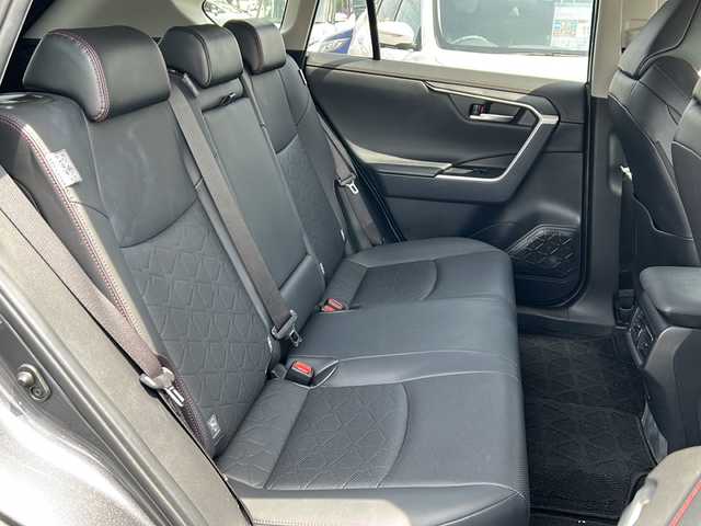 トヨタ ＲＡＶ４ アドベンチャー オフロードPKG 青森県 2021(令3)年 6.3万km グレーメタリック 4WD/寒冷地仕様/ワンオーナー/純正インチディスプレイオーディオ/フルセグTV・BT・USB/バックカメラ/黒合皮シート/OP前席エアシート・ヒーター/運転席パワーシート/OPステアリングヒーター/セーフティセンス/プリクラッシュセーフティ/レーダークルーズコントロール/レーントレーシングアシスト/オートマチックハイビーム/OPブラインドスポットモニター/サイド・カーテンエアバック/前後クリアランスソナー/ダウンヒルアシストコントロール/前方ドライブレコーダー/ビルトインETC2.0/ワイパーデアイサー/LEDヘッドライト/フォグライト/純正18インチアルミ/ルーフレール/スマートキー/スペアキー有