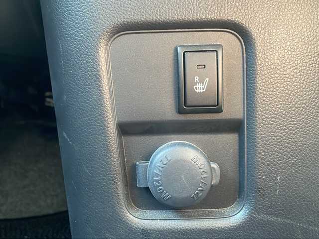 スズキ ワゴンＲ HYBRID FZ 福島県 2020(令2)年 4.3万km ピュアホワイトP スズキセーフティサポート/・衝突被害軽減ブレーキ/・車線逸脱警報装置/・誤発進抑制装置/・ふらつき警報機能/・先行車発進お知らせ機能/・ハイビームアシスト/社外ナビ/・型番：MDV-S708/・フルセグTV/SD/iPod/CD/DVD/BT/FM/AM/・バックカメラ/・ETC/ベンチシート/・D席シートヒーター/・フルフラットシート/革張りステアリング/・ステアリングスイッチ/プッシュスタート/・スマートキー/電動格納ミラー/・ウィンカーミラー/LEDヘッドライト/・オートライト/純正フロアマット/ドアバイザー