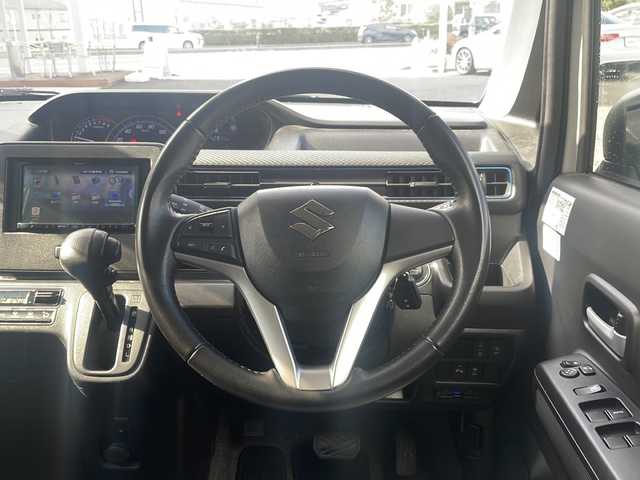 スズキ ワゴンＲ HYBRID FZ 福島県 2020(令2)年 4.3万km ピュアホワイトP スズキセーフティサポート/・衝突被害軽減ブレーキ/・車線逸脱警報装置/・誤発進抑制装置/・ふらつき警報機能/・先行車発進お知らせ機能/・ハイビームアシスト/社外ナビ/・型番：MDV-S708/・フルセグTV/SD/iPod/CD/DVD/BT/FM/AM/・バックカメラ/・ETC/ベンチシート/・D席シートヒーター/・フルフラットシート/革張りステアリング/・ステアリングスイッチ/プッシュスタート/・スマートキー/電動格納ミラー/・ウィンカーミラー/LEDヘッドライト/・オートライト/純正フロアマット/ドアバイザー