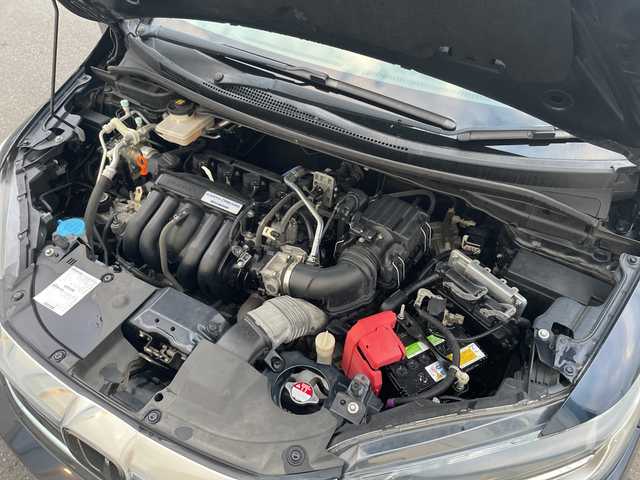 ホンダ シャトル ハイブリッド X ホンダセンシング 神奈川県 2017(平29)年 6.3万km ミッドナイトブルービームM 純正ナビ（VXM-184VFi）/ワンセグ/CD/DVD//追従クルーズコントロール　/バックカメラ　/シートヒーター　/ビルドインＥＴＣ　/ドライブレコーダー　/ＬＥＤヘッドライト　/フォグライト　/オートライト　/スマートキー/スペアキー　/純正アルミホイール/純正フロアマット/ABS/横滑り防止装置/衝突被害軽減システム/保証書/取扱説明書/記録簿