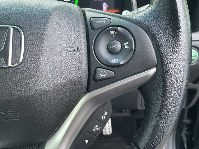 ホンダ シャトル ハイブリッド X ホンダセンシング 神奈川県 2017(平29)年 6.3万km ミッドナイトブルービームM 純正ナビ（VXM-184VFi）/ワンセグ/CD/DVD//追従クルーズコントロール　/バックカメラ　/シートヒーター　/ビルドインＥＴＣ　/ドライブレコーダー　/ＬＥＤヘッドライト　/フォグライト　/オートライト　/スマートキー/スペアキー　/純正アルミホイール/純正フロアマット/ABS/横滑り防止装置/衝突被害軽減システム/保証書/取扱説明書/記録簿