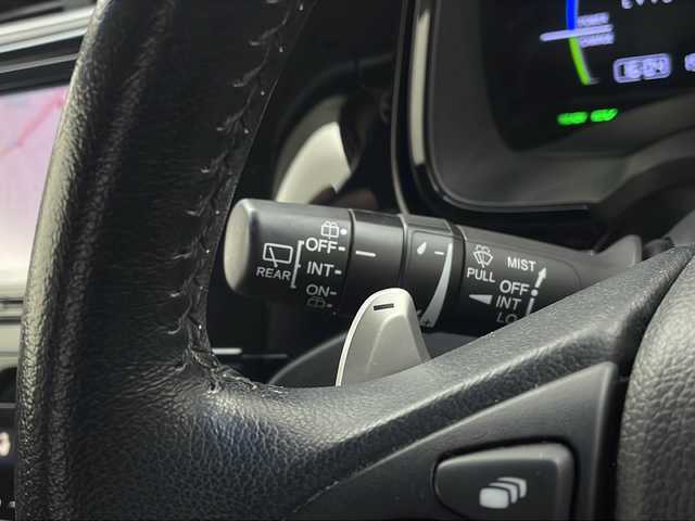 ホンダ シャトル ハイブリッド X ホンダセンシング 栃木県 2017(平29)年 6.3万km ミッドナイトブルービームM 純正ナビ（VXM-184VFi）/（BT/ワンセグ/CD/DVD/AM/FM)/衝突軽減システム/追従クルーズコントロール　/横滑り防止/先行車発進お知らせ/標識認識機能/車線逸脱抑制機能/バックカメラ　/シートヒーター　/ビルドインＥＴＣ　/ドライブレコーダー　/ＬＥＤヘッドライト　/ステアリングスイッチ/プッシュスタート/スマートキー/スペアキー　/純正アルミホイール/純正フロアマット