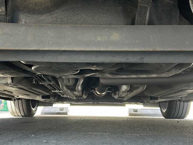 日産 マーチ ニスモ 静岡県 2014(平26)年 7.4万km ブリリアントシルバー /純正ナビ/地デジTV//純正CD/DVD/Bluetooth//バックカメラ//純正16インチAW//スマートキー//オートライト//ETC//ディスチャージ