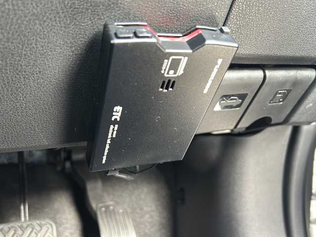 日産 マーチ ニスモ 静岡県 2014(平26)年 7.4万km ブリリアントシルバー /純正ナビ/地デジTV//純正CD/DVD/Bluetooth//バックカメラ//純正16インチAW//スマートキー//オートライト//ETC//ディスチャージ