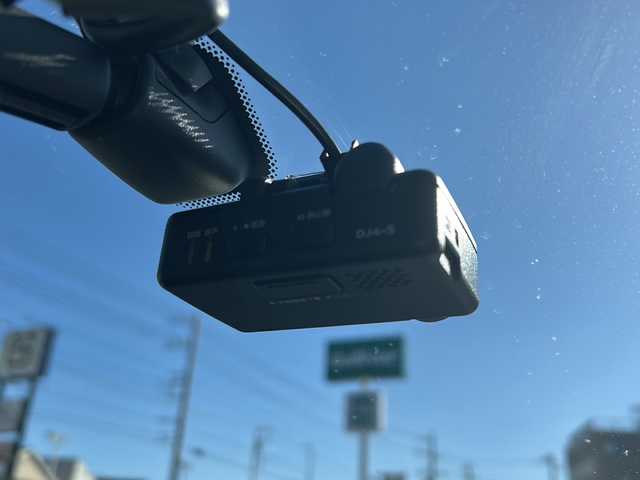 日産 マーチ ニスモ 静岡県 2014(平26)年 7.4万km ブリリアントシルバー /純正ナビ/地デジTV//純正CD/DVD/Bluetooth//バックカメラ//純正16インチAW//スマートキー//オートライト//ETC//ディスチャージ