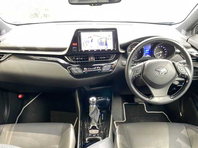 トヨタ Ｃ－ＨＲ G モード ネロ 高知県 2019(令1)年 6.5万km ブラッキッシュアゲハガラスフレーク 純正９インチナビ/（フルセグＴＶ／Ｂｌｕｅｔｏｏｔｈオーディオ／ＣＤ）/バックカメラ/ＥＴＣ/クルコン/オートハイビーム/コーナーセンサー/衝突被害軽減ブレーキ/ＬＥＤヘッドライト/スマートキー/スペアキー