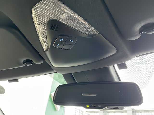 トヨタ Ｃ－ＨＲ G モード ネロ 高知県 2019(令1)年 6.5万km ブラッキッシュアゲハガラスフレーク 純正９インチナビ/（フルセグＴＶ／Ｂｌｕｅｔｏｏｔｈオーディオ／ＣＤ）/バックカメラ/ＥＴＣ/クルコン/オートハイビーム/コーナーセンサー/衝突被害軽減ブレーキ/ＬＥＤヘッドライト/スマートキー/スペアキー