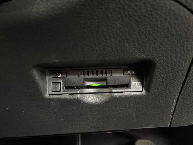 トヨタ Ｃ－ＨＲ G モード ネロ 高知県 2019(令1)年 6.5万km ブラッキッシュアゲハガラスフレーク 純正９インチナビ/（フルセグＴＶ／Ｂｌｕｅｔｏｏｔｈオーディオ／ＣＤ）/バックカメラ/ＥＴＣ/クルコン/オートハイビーム/コーナーセンサー/衝突被害軽減ブレーキ/ＬＥＤヘッドライト/スマートキー/スペアキー