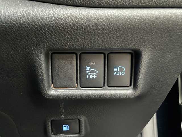 トヨタ Ｃ－ＨＲ G モード ネロ 高知県 2019(令1)年 6.5万km ブラッキッシュアゲハガラスフレーク 純正９インチナビ/（フルセグＴＶ／Ｂｌｕｅｔｏｏｔｈオーディオ／ＣＤ）/バックカメラ/ＥＴＣ/クルコン/オートハイビーム/コーナーセンサー/衝突被害軽減ブレーキ/ＬＥＤヘッドライト/スマートキー/スペアキー