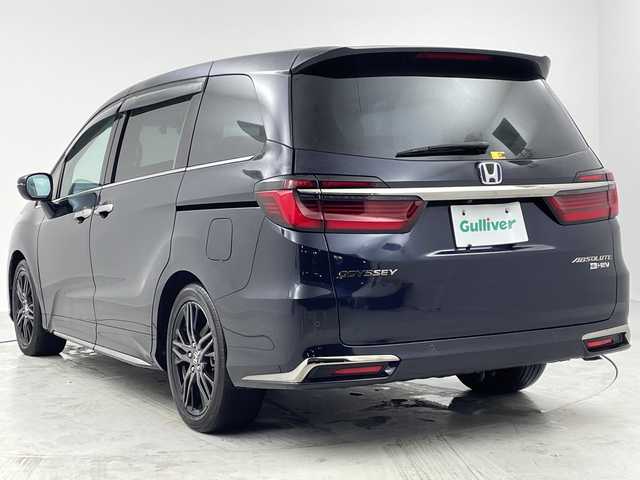 ホンダ オデッセイ ハイブリッド e:HEVアブソルート EX 茨城県 2022(令4)年 4.6万km プレミアムヴィーナスブラックP 純正１０インチナビ/マルチビューカメラシステム/スマートパーキングアシスト/衝突軽減ブレーキ/レーダークルーズコントロール/路外逸脱抑制機能/ブラインドスポットインフォメーション/パーキングセンサー/パワーバックドア/両側パワースライドドア/シートヒーター/ビルトインＥＴＣ2.0/ドライブレコーダー/HDMI＆USB入力端子/アクセサリーソケット