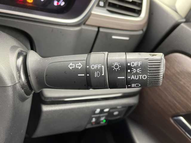 ホンダ オデッセイ ハイブリッド e:HEVアブソルート EX 茨城県 2022(令4)年 4.6万km プレミアムヴィーナスブラックP 純正１０インチナビ/マルチビューカメラシステム/スマートパーキングアシスト/衝突軽減ブレーキ/レーダークルーズコントロール/路外逸脱抑制機能/ブラインドスポットインフォメーション/パーキングセンサー/パワーバックドア/両側パワースライドドア/シートヒーター/ビルトインＥＴＣ2.0/ドライブレコーダー/HDMI＆USB入力端子/アクセサリーソケット